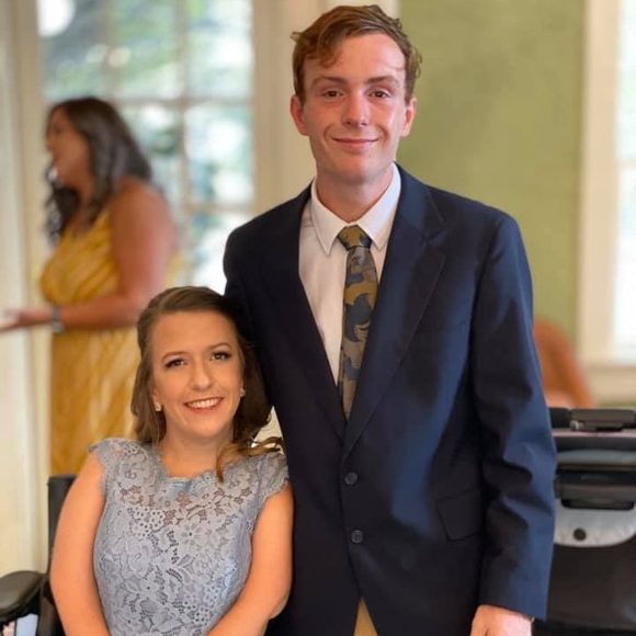 Meet your Posher, Chrysa - Picture 1 of 1